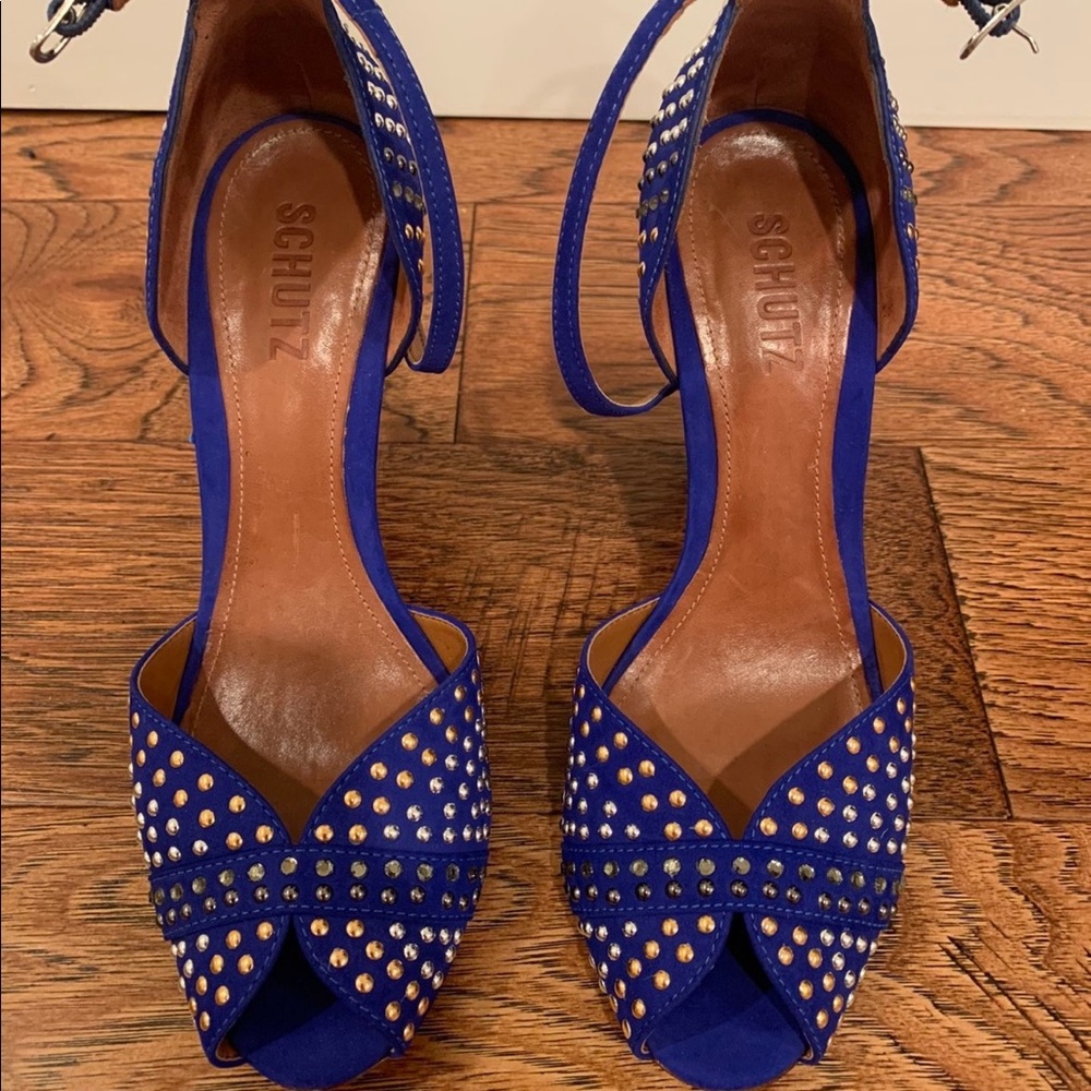 Blue suede wedges. SCHUTZ.